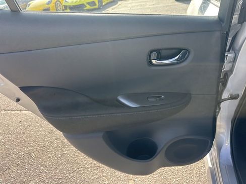 Used 2023 Nissan Leaf S image 24
