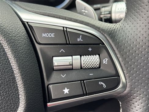 Used 2026 Genesis G70 2.5T Prestige image 25