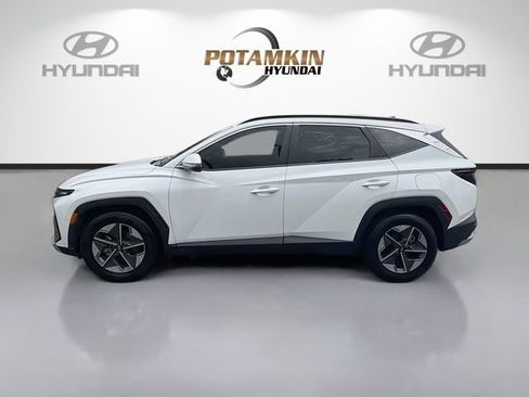 Used 2025 Hyundai Tucson SEL FWD image 8