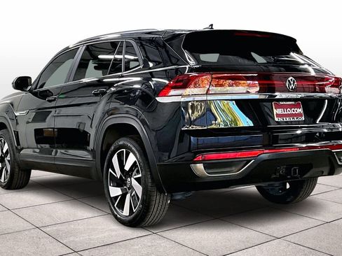 Used 2024 Volkswagen Atlas Cross Sport SE image 15