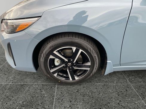 Used 2025 Nissan Sentra SV image 14