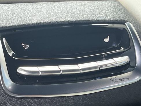 Certified 2023 Cadillac XT6 Sport w/ Technology Package AWD/4WD image 18