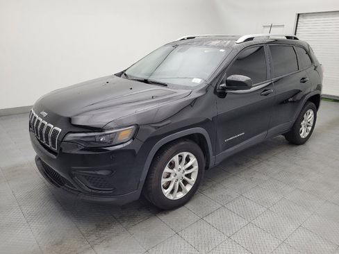 Used 2020 Jeep Cherokee Latitude FWD image 2