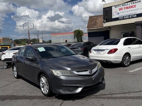 Used 2017 Acura ILX FWD image 2