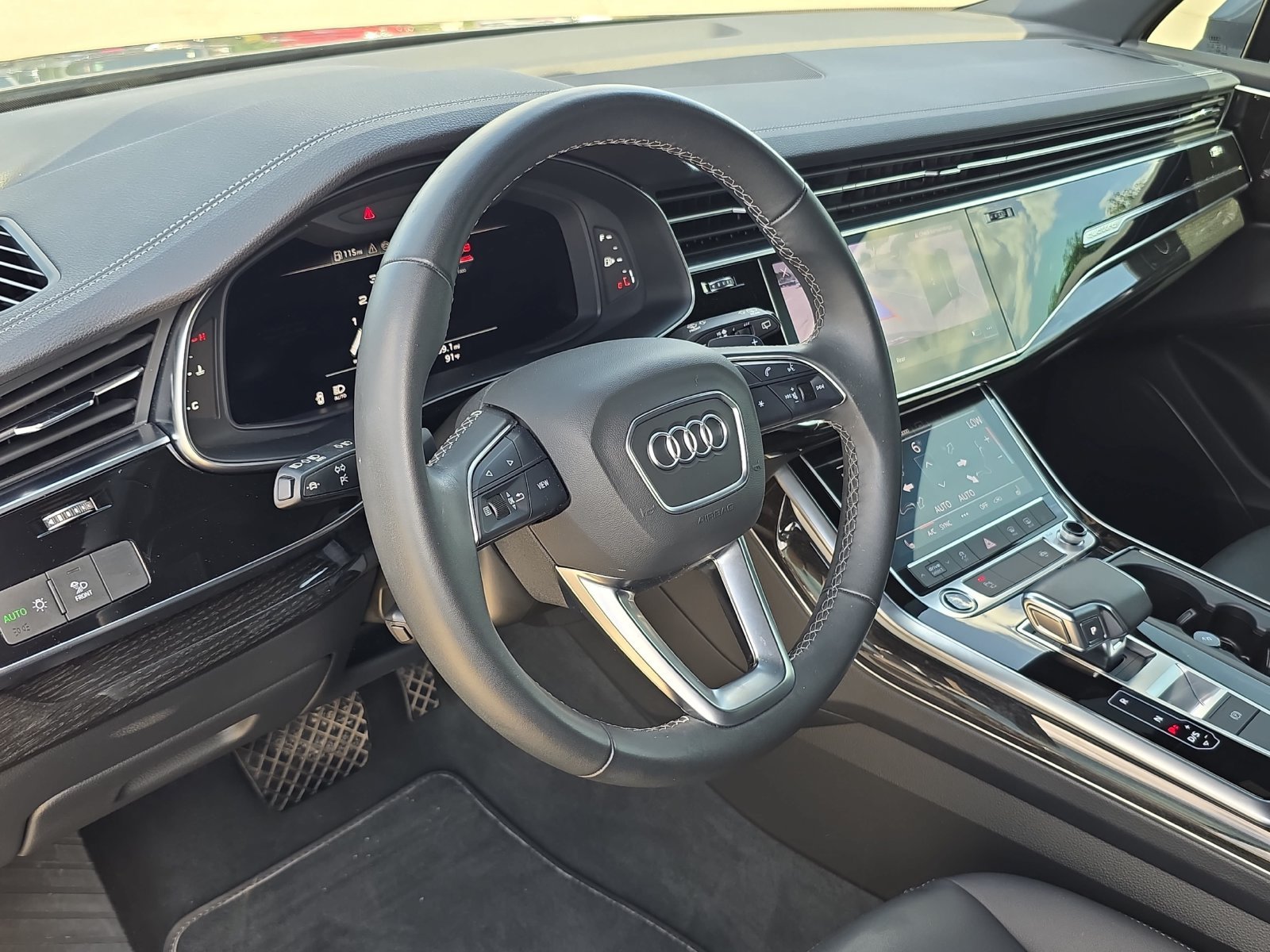 Used 2025 Audi Q7 2.0T Premium AWD/4WD image 13