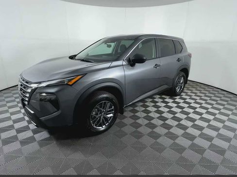 Used 2026 Nissan Rogue S image 8