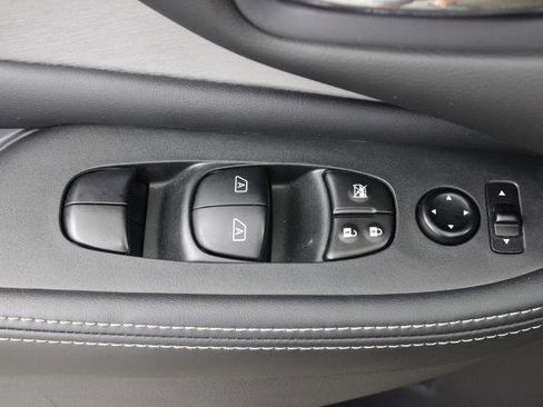 Certified 2024 Nissan Murano SV FWD image 16