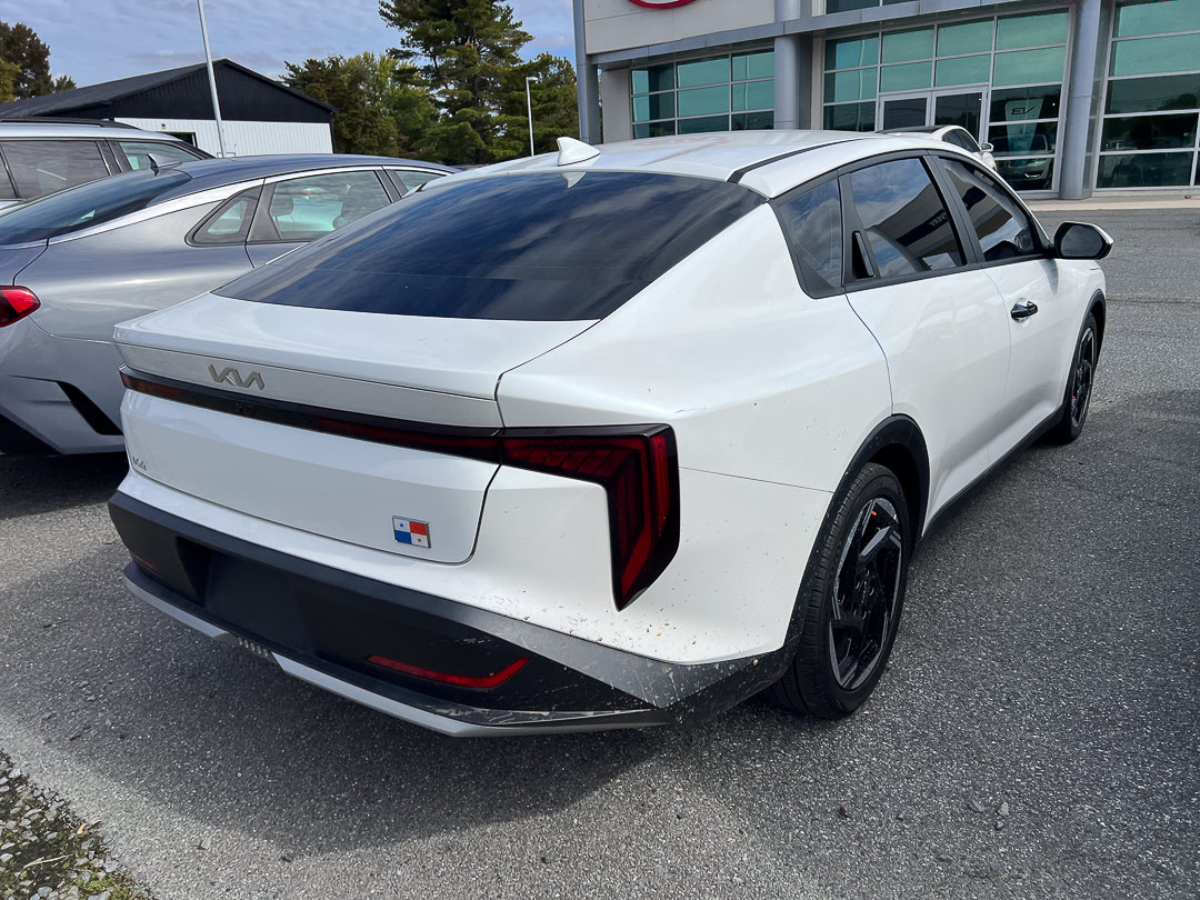 Used 2025 Kia K4 EX FWD image 6