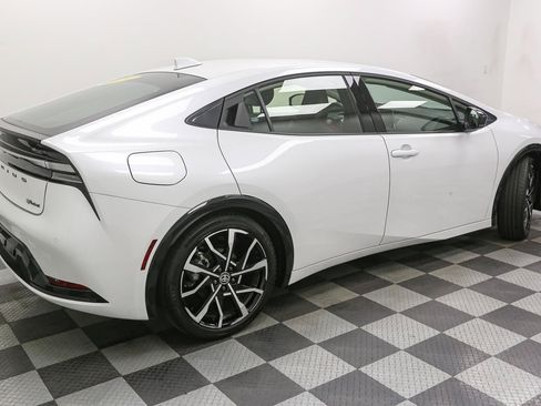 Used 2024 Toyota Prius Prime FWD image 8