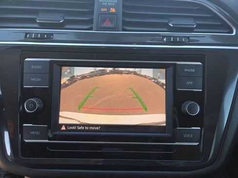 Used 2023 Volkswagen Tiguan S image 23