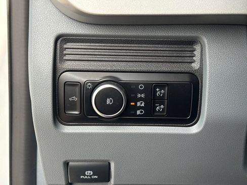 Used 2025 Ford F250 XLT image 31