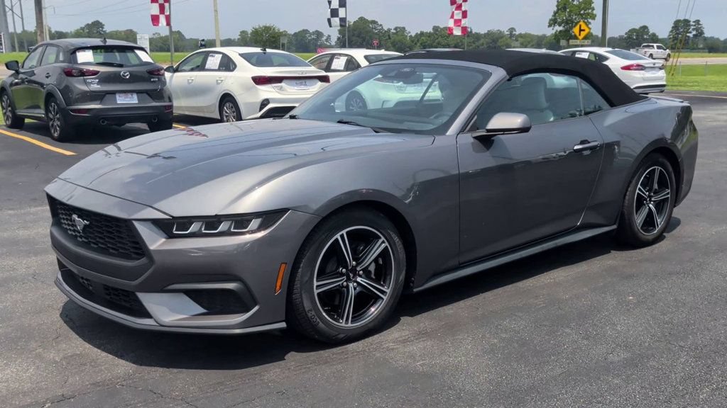 Used 2024 Ford Mustang Premium RWD image 4