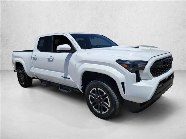 Used 2025 Toyota Tacoma TRD Sport RWD image 3
