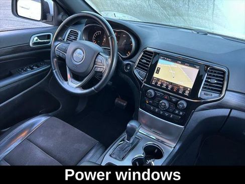 Certified 2021 Jeep Grand Cherokee Laredo X image 11