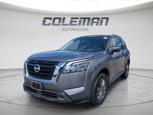 Used 2025 Nissan Pathfinder SV FWD image 21