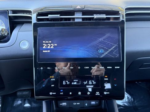 Used 2024 Hyundai Santa Cruz Limited image 19