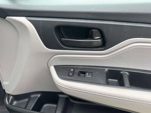Certified 2023 Honda Odyssey EX-L image 15