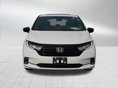 Certified 2023 Honda Odyssey Sport image 2