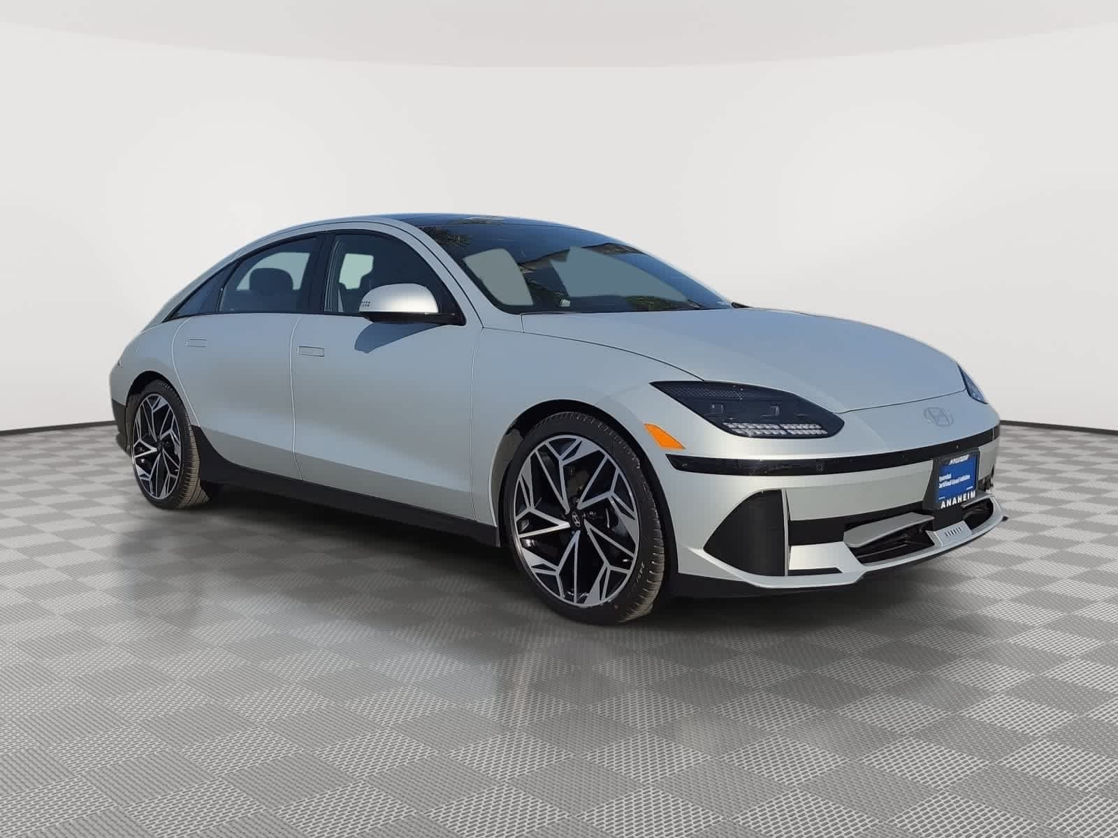 Used 2023 Hyundai Ioniq 6 Limited w/ Cargo Package RWD image 3