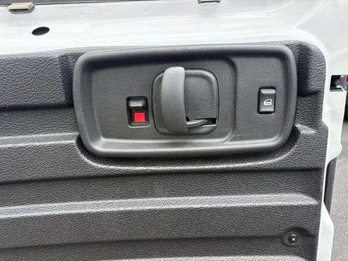 Used 2025 Chevrolet Express 2500 w/ Driver Convenience Package RWD image 7