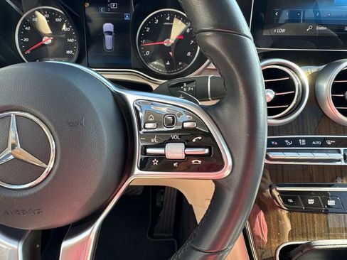 Used 2020 Mercedes-Benz GLC 300 4MATIC image 24