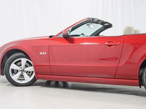 Used 2013 Ford Mustang GT w/ Security Pkg RWD image 12