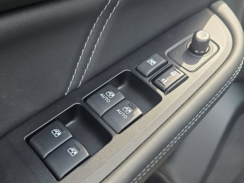 Used 2019 Subaru Outback 3.6R Limited AWD/4WD image 30