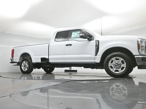 New 2026 Ford F250 XLT image 41