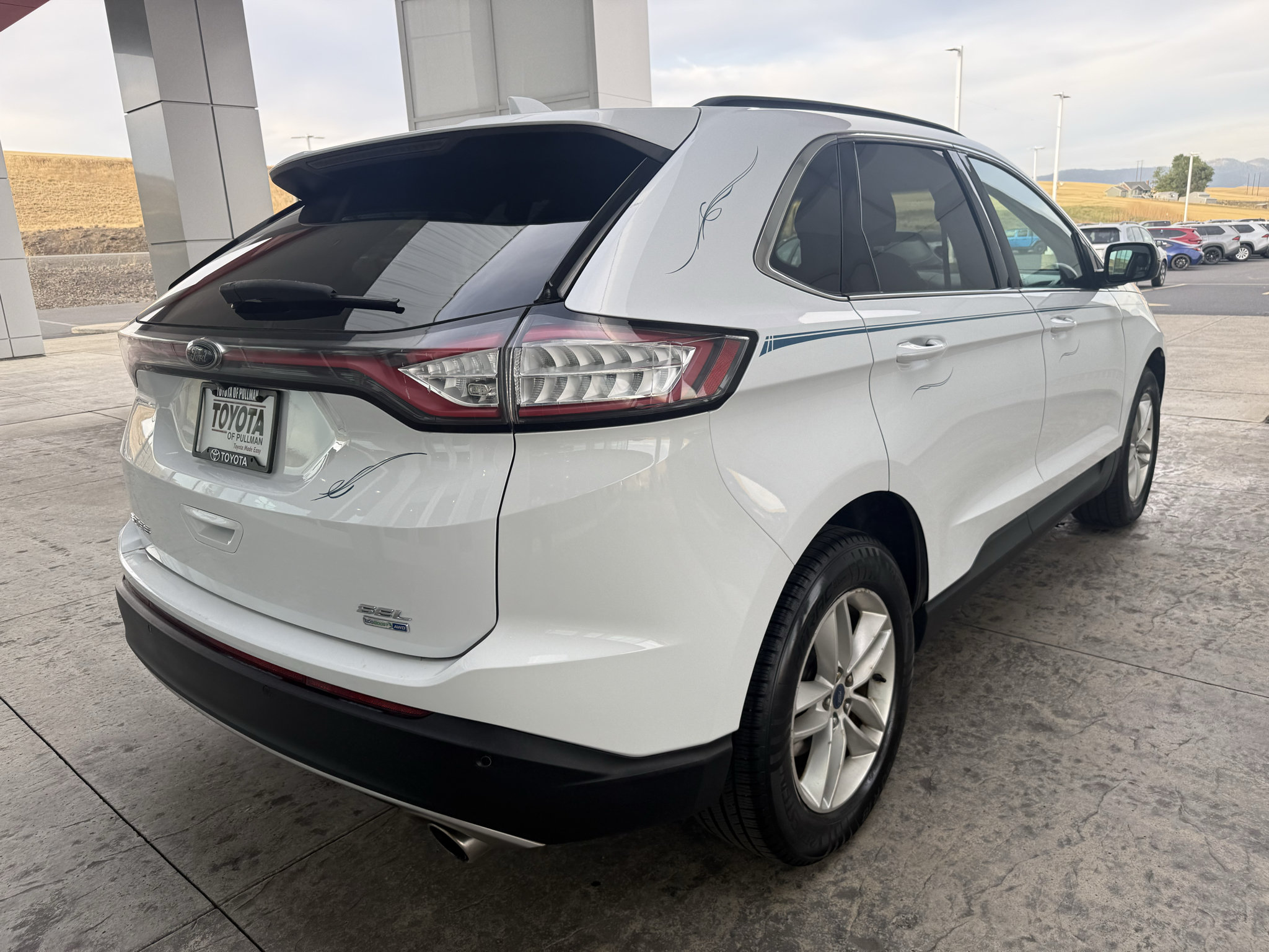 Used 2016 Ford Edge SEL w/ Equipment Group 201A AWD/4WD image 9