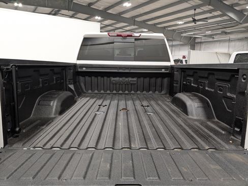 Used 2025 GMC Sierra 2500 Denali w/ Denali Reserve Package image 10