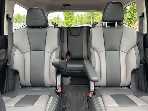 Certified 2025 Subaru Ascent Onyx Edition AWD/4WD image 31