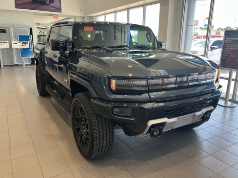 New 2026 GMC Hummer EV 4x4 Crew Cab image 7