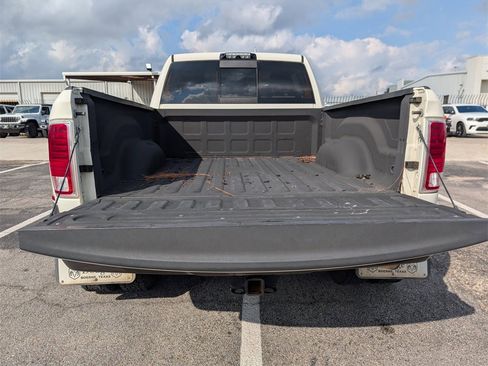 Used 2017 RAM 3500 Laramie Longhorn w/ Convenience Group image 30