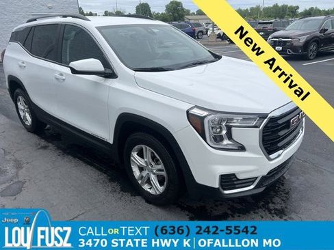 Used 2023 GMC Terrain SLE w/ Driver Convenience Package AWD/4WD image 1