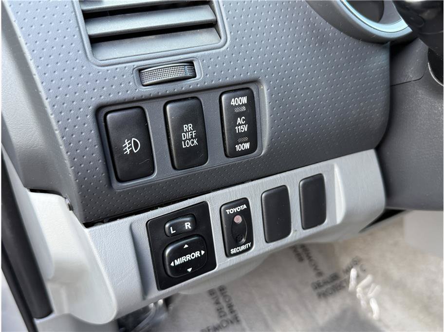Used 2006 Toyota Tacoma PreRunner RWD image 11