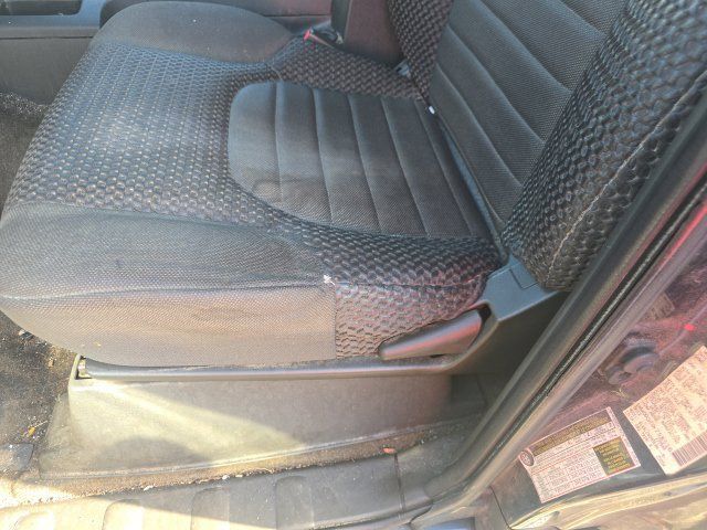 Used 2016 Nissan Frontier SV RWD image 12