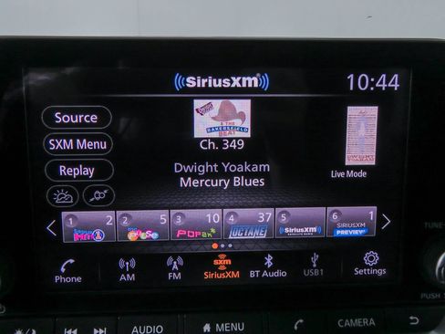 Used 2023 Nissan Rogue SV FWD image 27