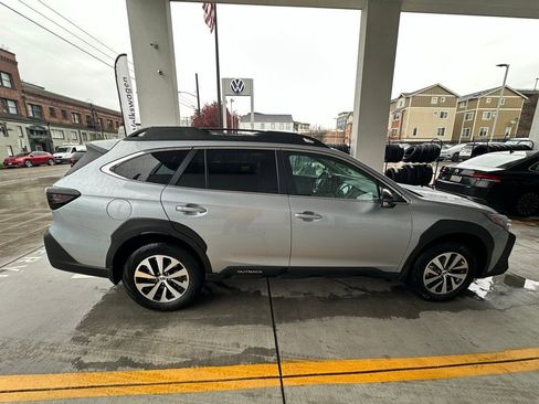 Certified 2023 Subaru Outback Premium image 9