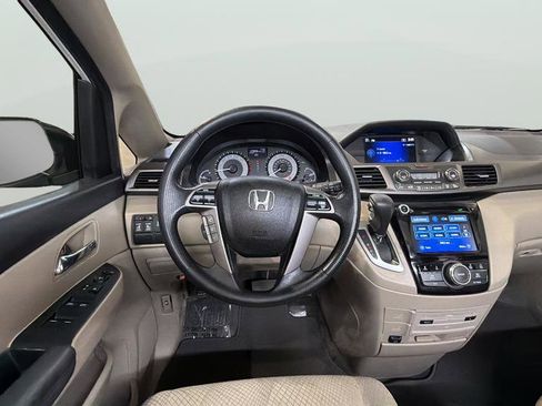 Used 2016 Honda Odyssey SE image 16