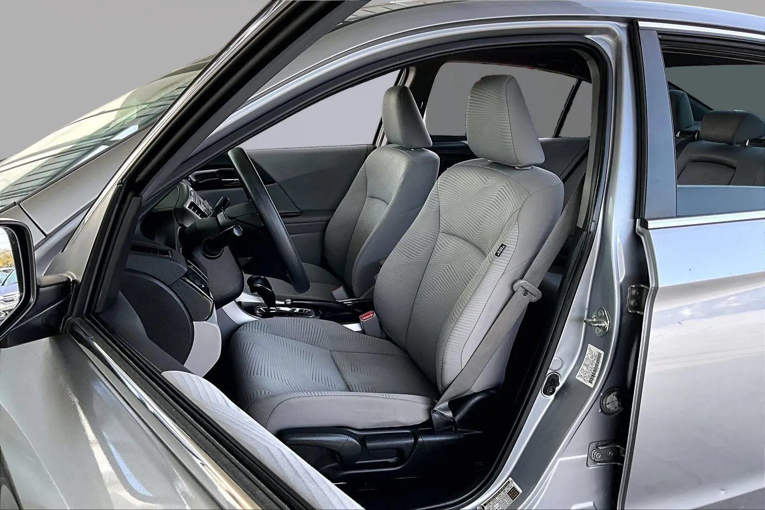 Used 2016 Honda Accord LX image 18