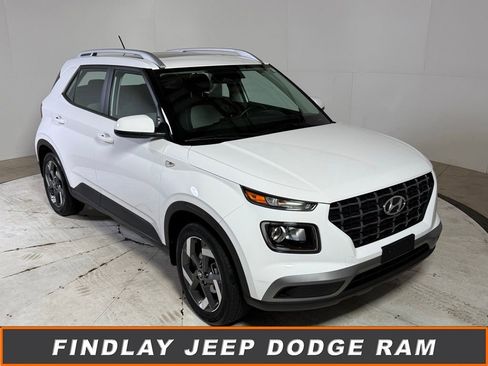 Used 2023 Hyundai Venue SEL image 1