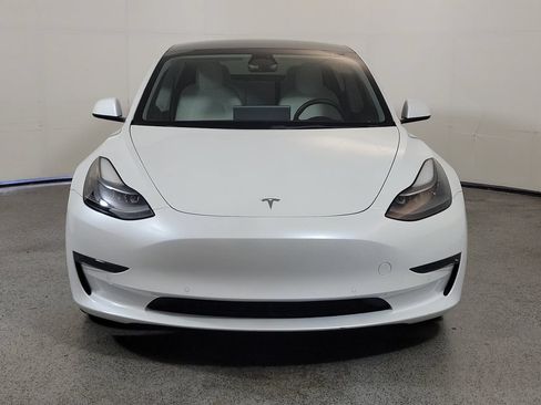 Used 2022 Tesla Model 3 Standard Range RWD image 2