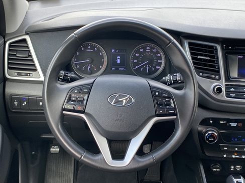 Used 2017 Hyundai Tucson Value AWD/4WD image 10