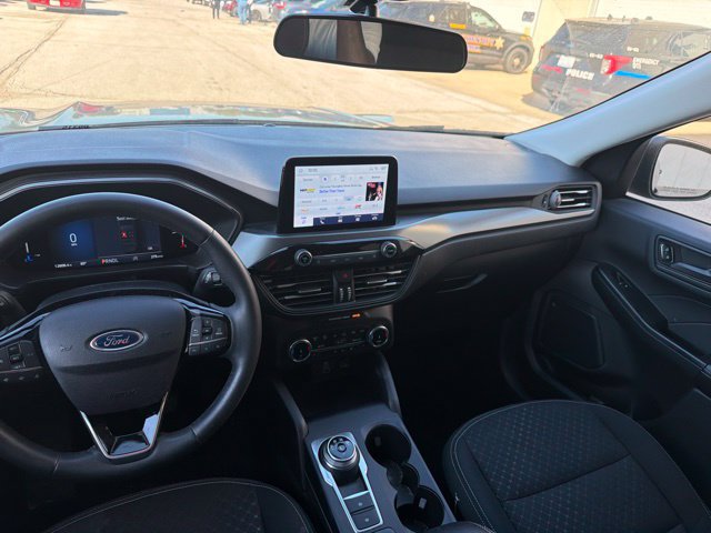 Used 2025 Ford Escape Active w/ Cold Weather Package FWD image 18
