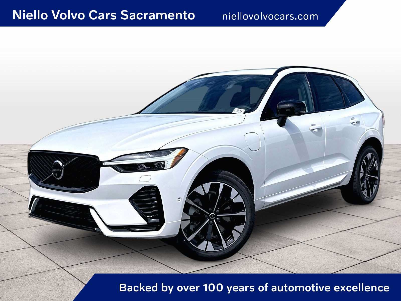 New 2026 Volvo XC60 T8 Plus w/ Climate Package PRO AWD/4WD image 1