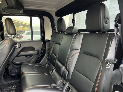Used 2021 Jeep Gladiator Mojave AWD/4WD image 16