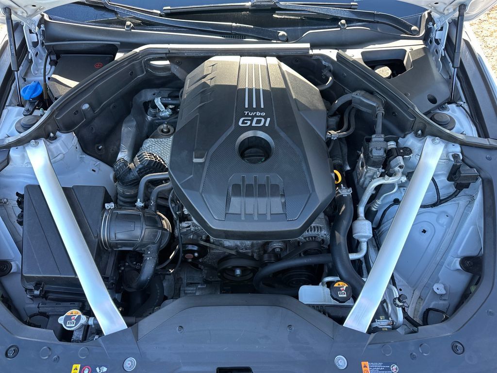 Used 2020 Genesis G70 2.0T w/ Prestige Package RWD image 23