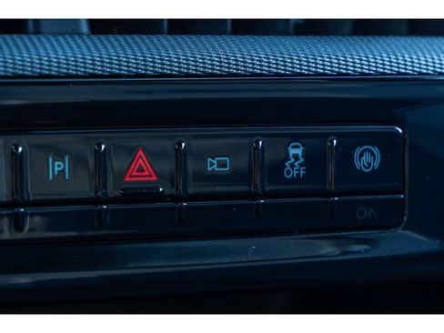 Used 2025 Ford Explorer ST-Line w/ ST-Line Street Pack image 28