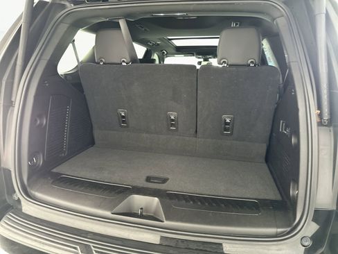 Used 2021 GMC Yukon SLT w/ SLT Luxury Plus Package image 25