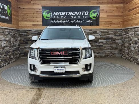 Used 2023 GMC Yukon SLT AWD/4WD image 3